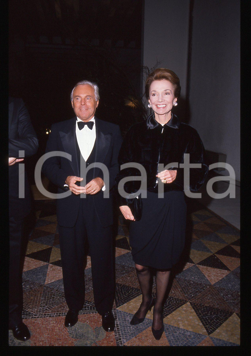 Fotografia d epoca originale Giorgio ARMANI e Caroline LEE BOUVIER  MILANO 1990 ca  35 mm vintage slide 8 1
