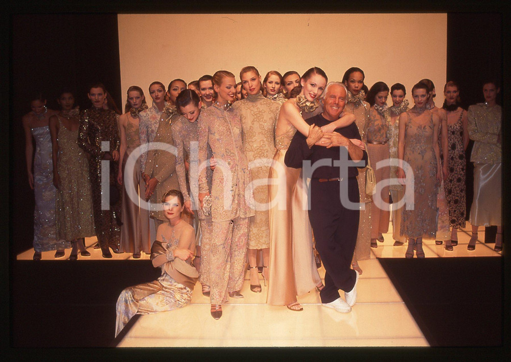 Fotografia d epoca originale Giorgio ARMANI  MODA Sfilata primaveraestate 1995 ca  35mm vintage slide 9 1