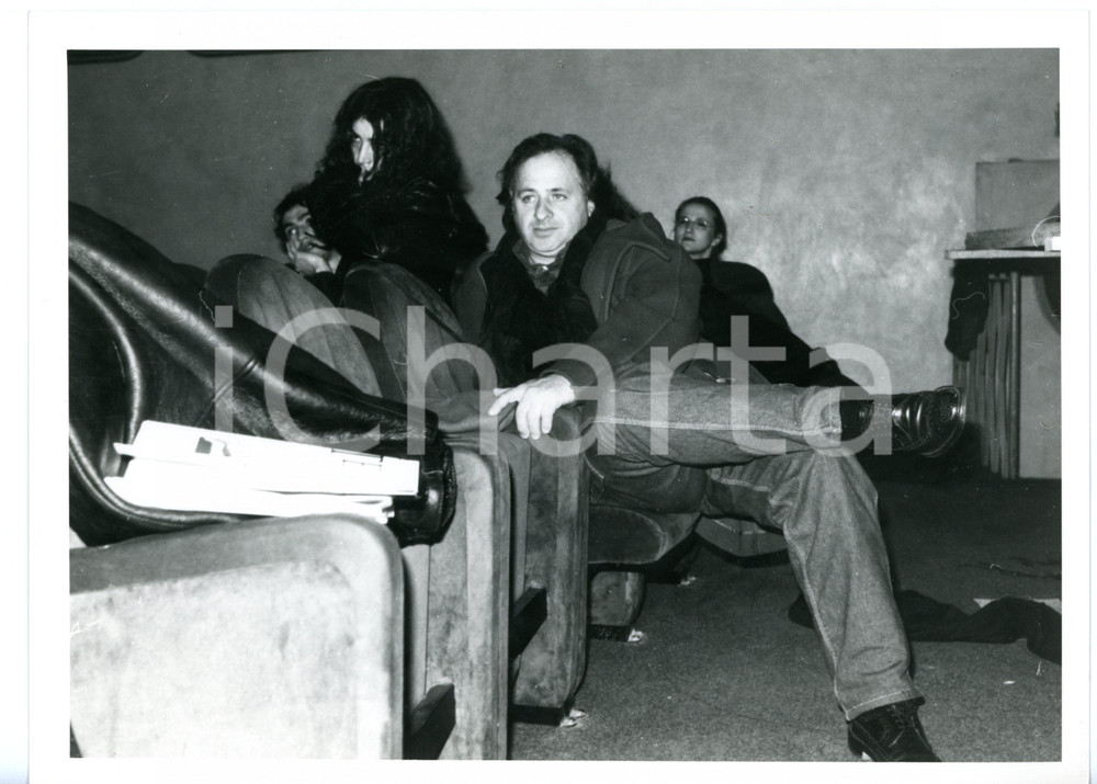 1995 ca FIRENZE Teatro Niccolini - L'attore Marco MESSERI in platea - Foto 24x18