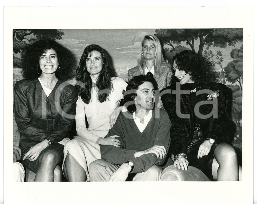 Fotografia d epoca originale 1987 CINEMA Via Montenapoleone  Carol ALT  Luca BARBARESCHI  Corinne CLERY 1