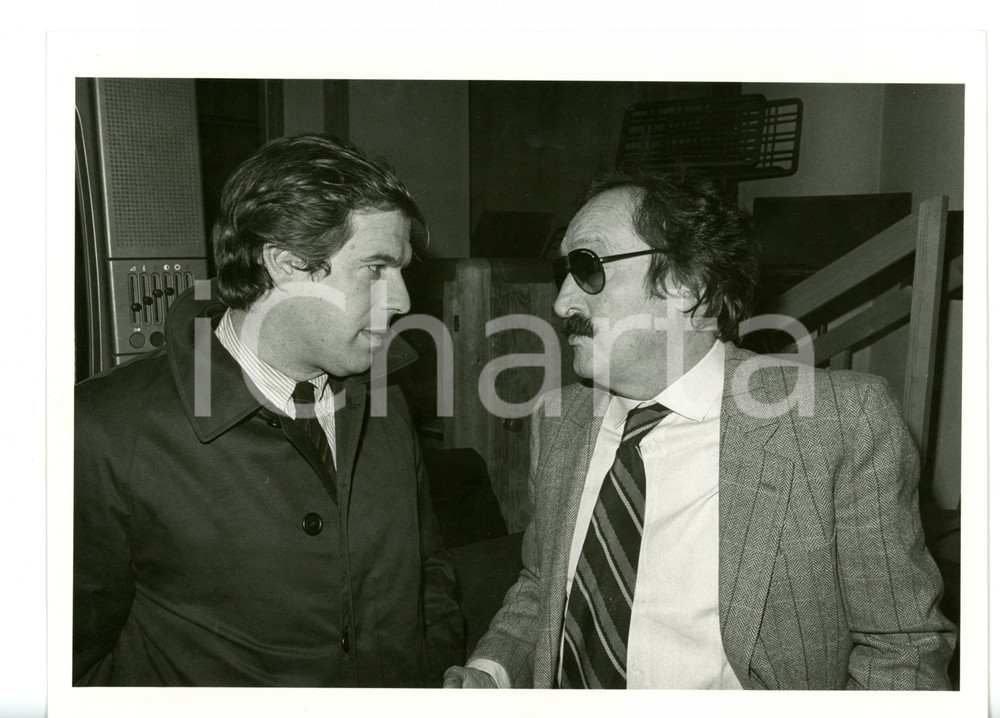 1985 ca MILANO - RAI Giovanni MINOLI a colloquio con DE MARTINO *Foto 24x18 cm