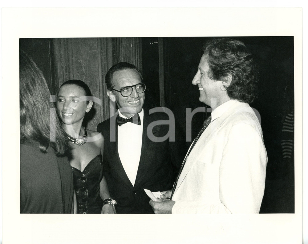 Fotografia d epoca originale 1990 ca COSTUME Giorgio FORATTINI con Francesco MICHELI durante serata di gala 1
