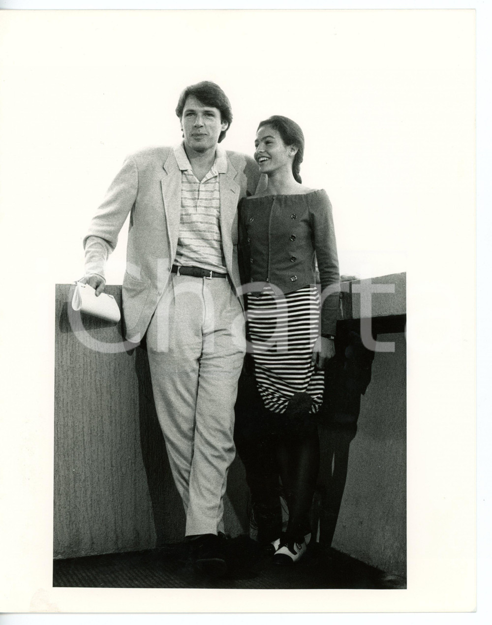 Fotografia d epoca originale 1984 CANNES Lambert WILSON e Valerie KAPRISKY alla prima di La femme publique 1