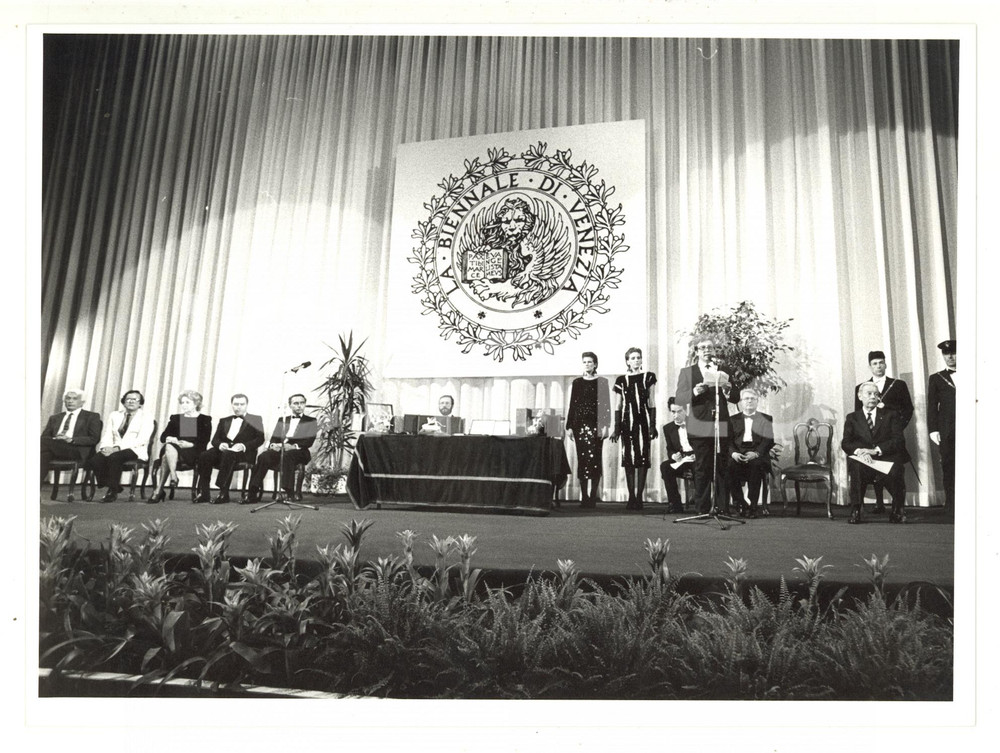 Fotografia d epoca originale 1985 ca VENEZIA Mostra del Cinema  Cerimonia di premiazione  Foto 24x18 1