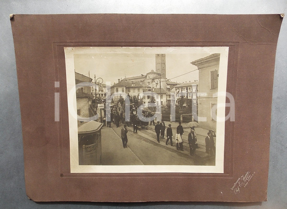 Fotografia d epoca originale 1935 ca LODI Funerali Mario CATTANEO  Corteo in città Foto E. FACCIA 36x26 1