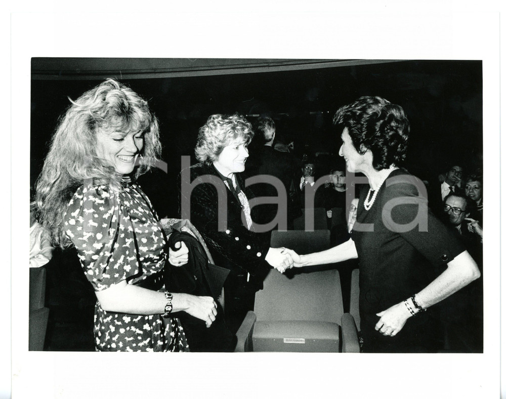 Fotografia d epoca originale 1985 ca COSTUME ITALIA Caterina CASELLI  Anna CRAXI  Adua VERONI Foto 25x20 1