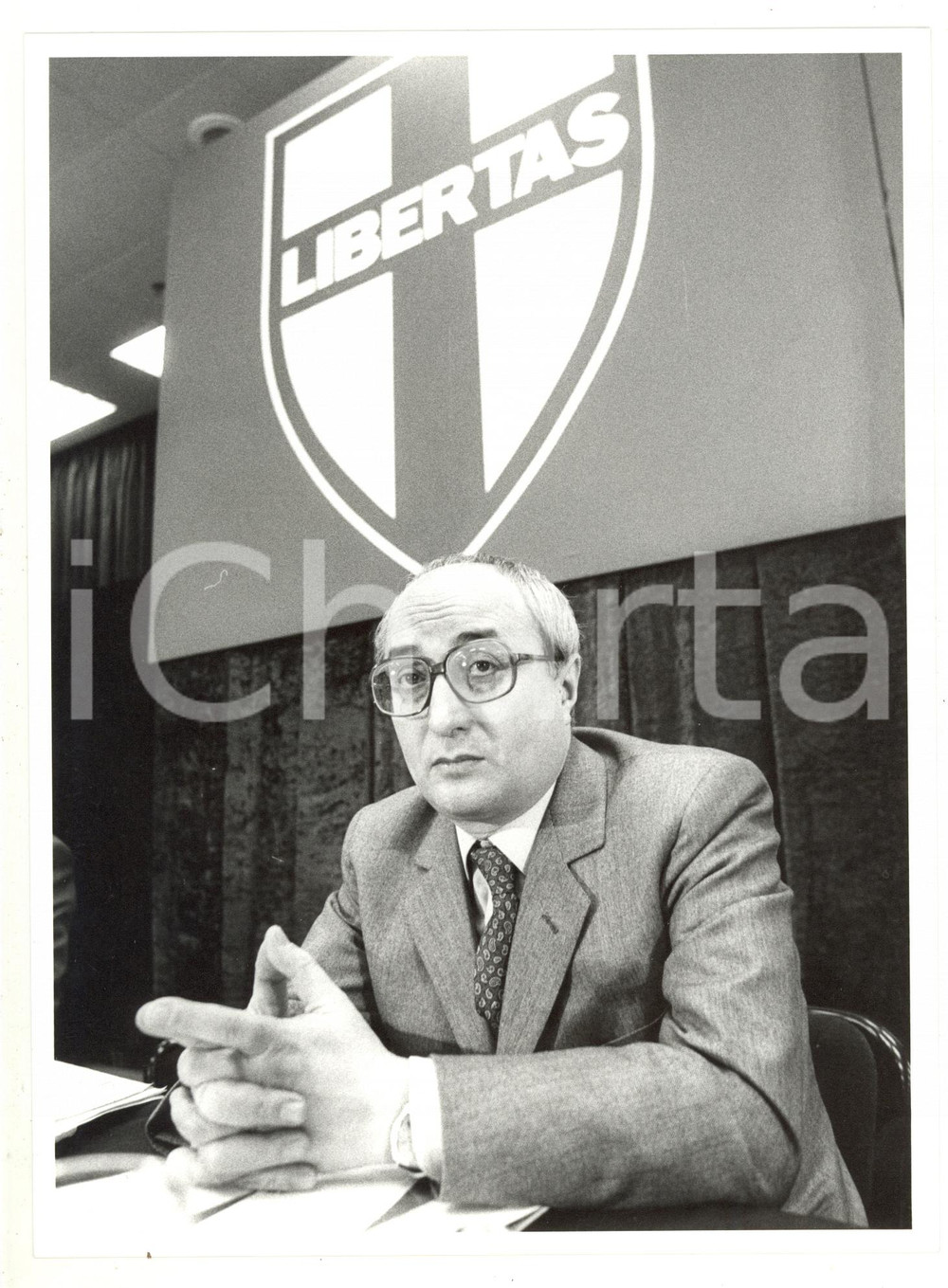 Fotografia d epoca originale 1985 ca MILANO POLITICA Ritratto di Enrico DE MITA a un convegno DC 1  Foto 1