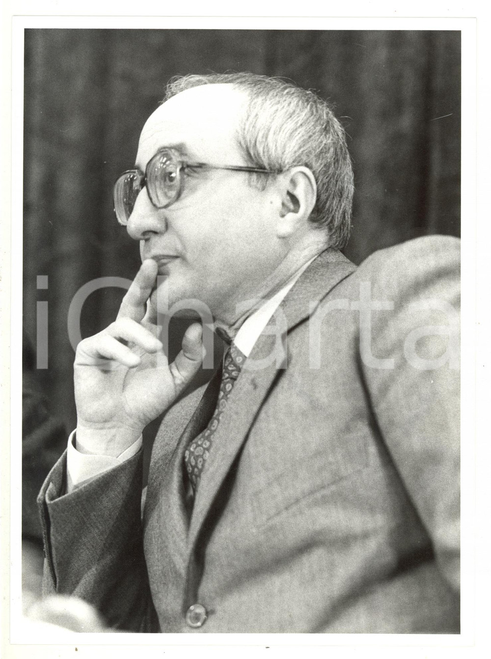 Fotografia d epoca originale 1985 ca MILANO POLITICA Ritratto di Enrico DE MITA a un convegno DC 5  Foto 1