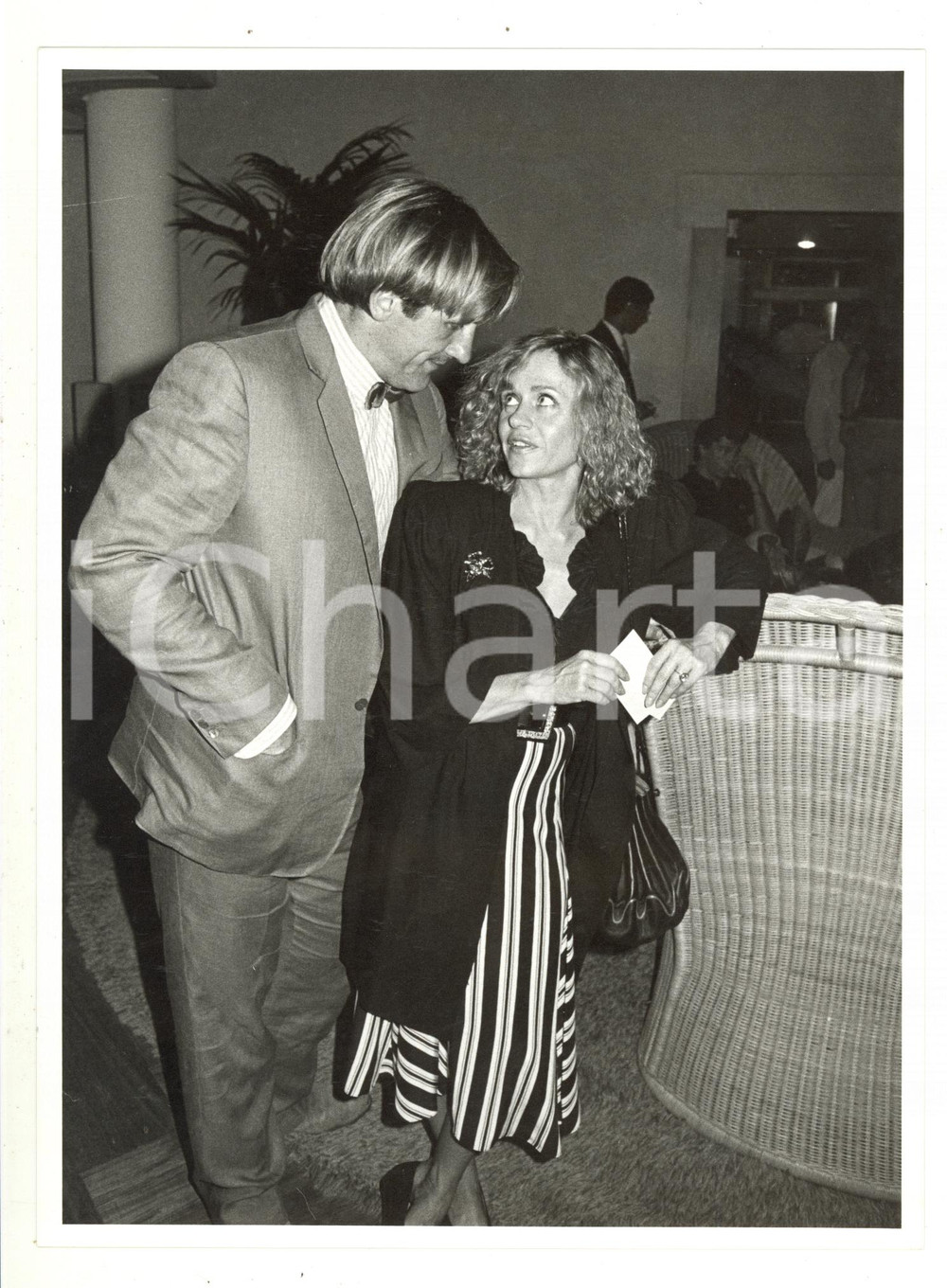 Fotografia d epoca originale 1985 ca VENEZIA Ritratto di Gérard DEPARDIEU con la moglie Elisabeth Foto 18x24 1