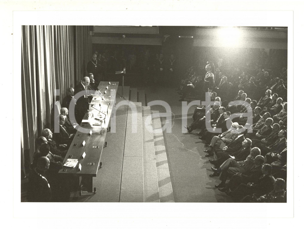 Fotografia d epoca originale 1986 POLITICA PSI  Intervento di Bettino CRAXI alla Fiera di Milano Foto 24x18 1