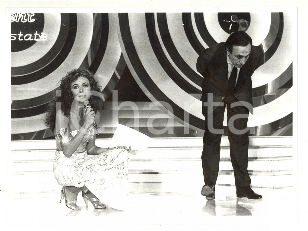 Fotografia d epoca originale 1986 RAI UNO Saint Vincent Estate Pippo BAUDO Eleonora BRIGLIADORI 1 Foto 1