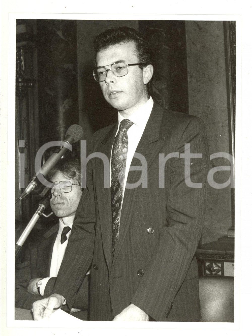 Fotografia d epoca originale 1985 ca MILANO POLITICA DC  Gianni VERGA a una conferenza stampa 2  Foto 1