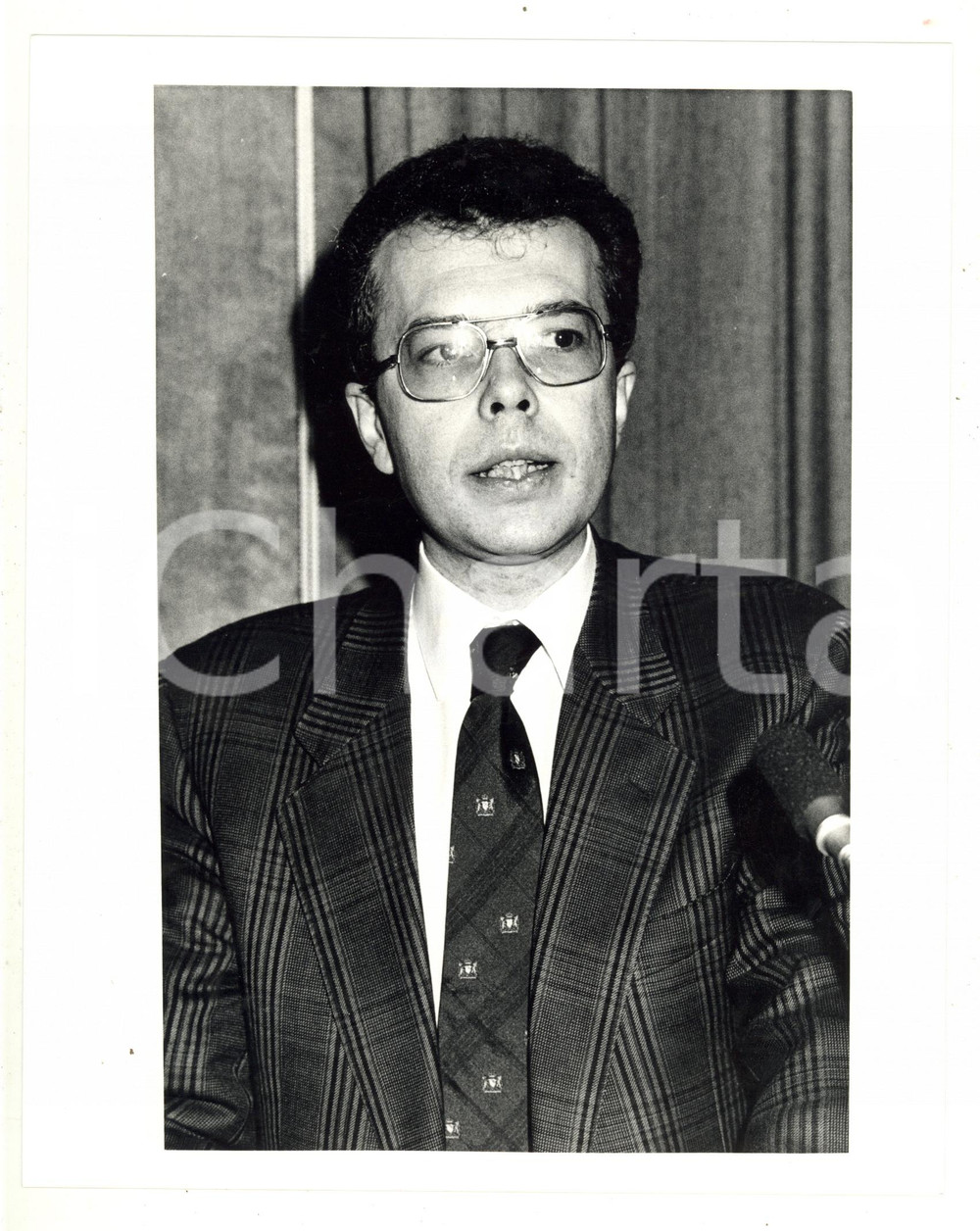 Fotografia d epoca originale 1987 MILANO POLITICA DC  Gianni VERGA a una conferenza stampa 2  Foto 18x24 1