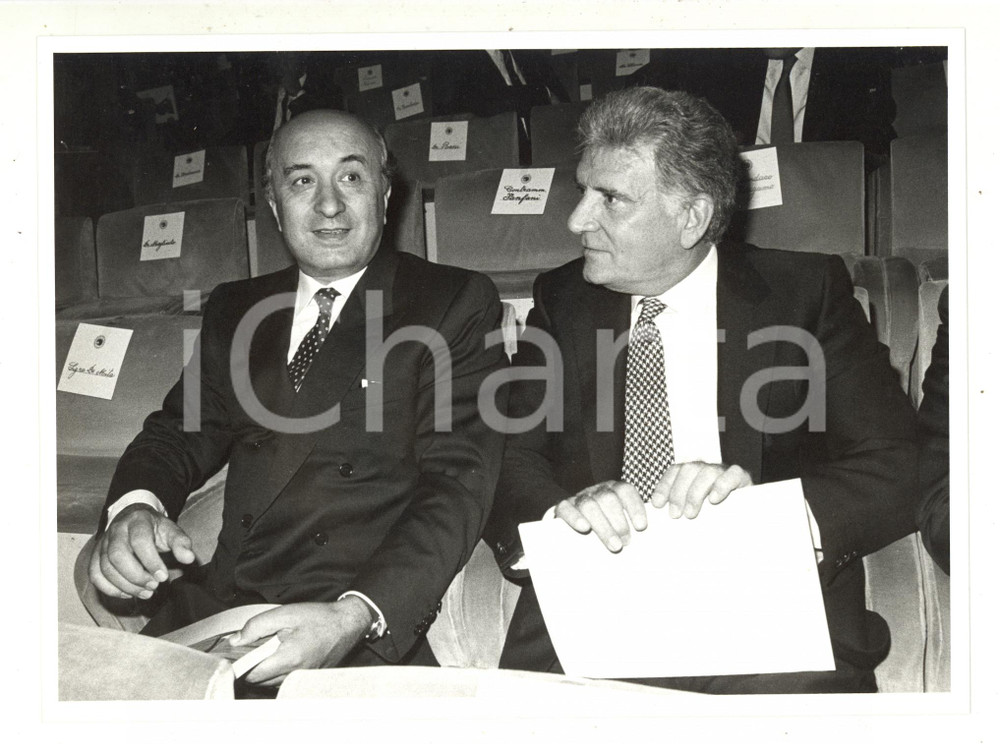 Fotografia d epoca originale 1985 ca ITALIA COSTUME  Sergio ZAVOLI con Ciriaco DE MITA a un evento 3 Foto 1