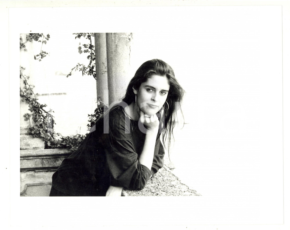 Fotografia d epoca originale 1990 ca ITALIA  Ritratto della scrittrice Domitilla CALAMAI 2  Foto 24x18 cm 1
