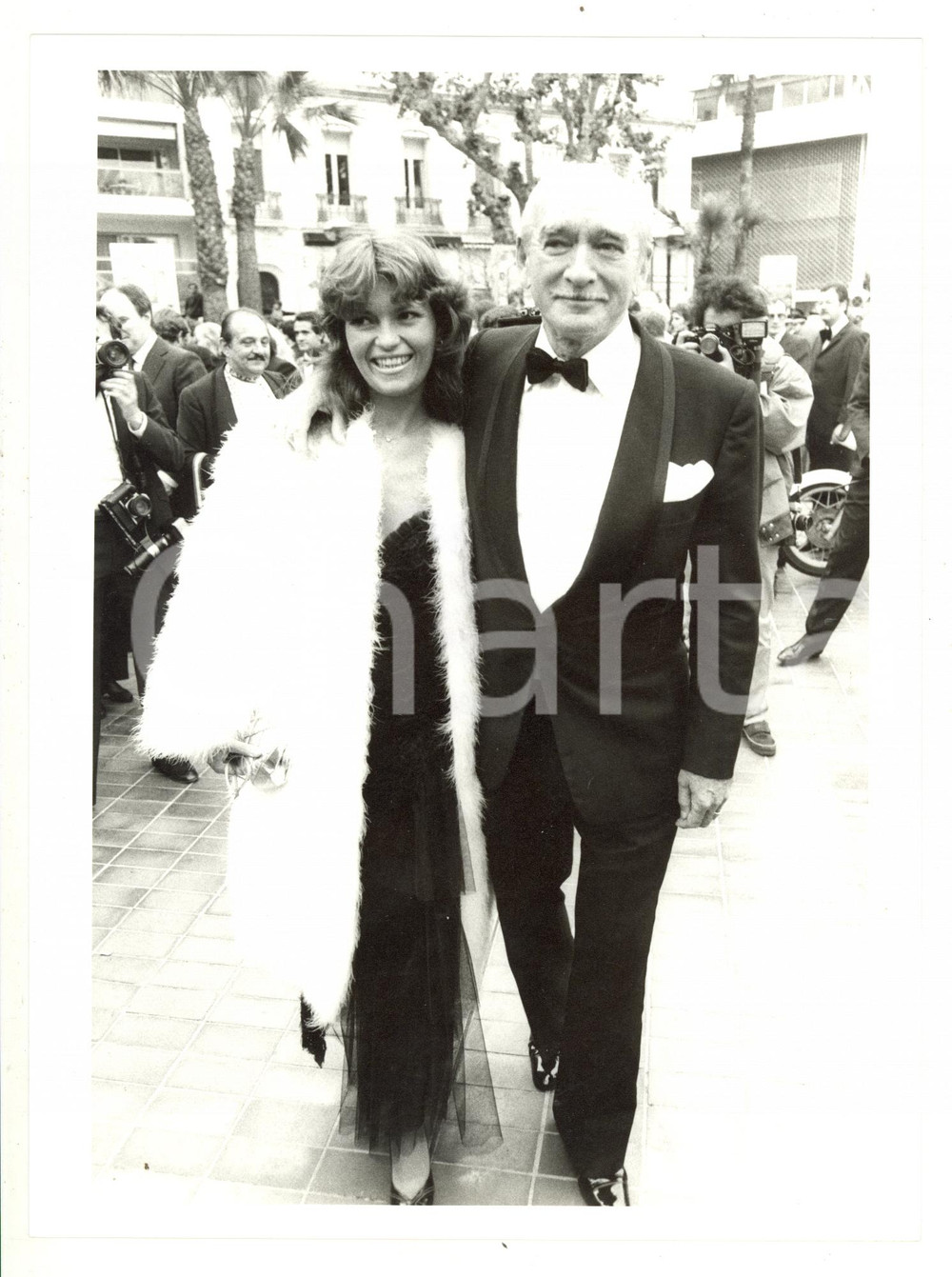 Fotografia d epoca originale 1984 CANNES Mostra del Cinema  Ritratto di Eddie BARCLAY e Cathy ESPOSITO Foto 1