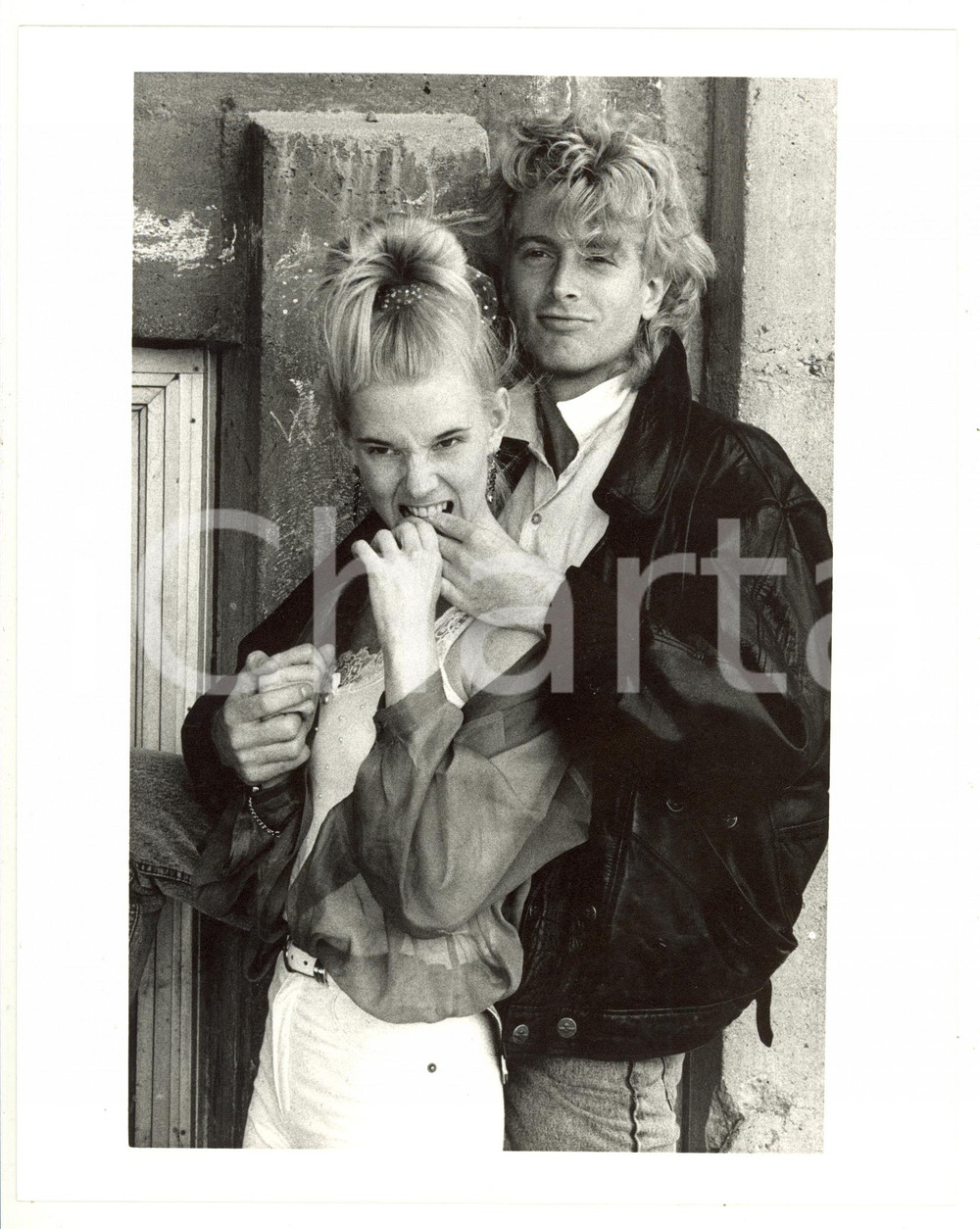 Fotografia d epoca originale 1985 ca COSTUME  Ritratto di Sara CARLSON con il fidanzato Christopher 6 1