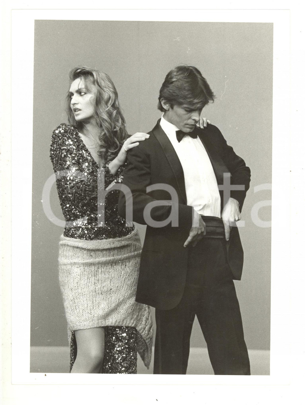 1990 ca COSTUME - Ritratto di Marina BREZZA con un modello (1) - Foto 18x24 cm
