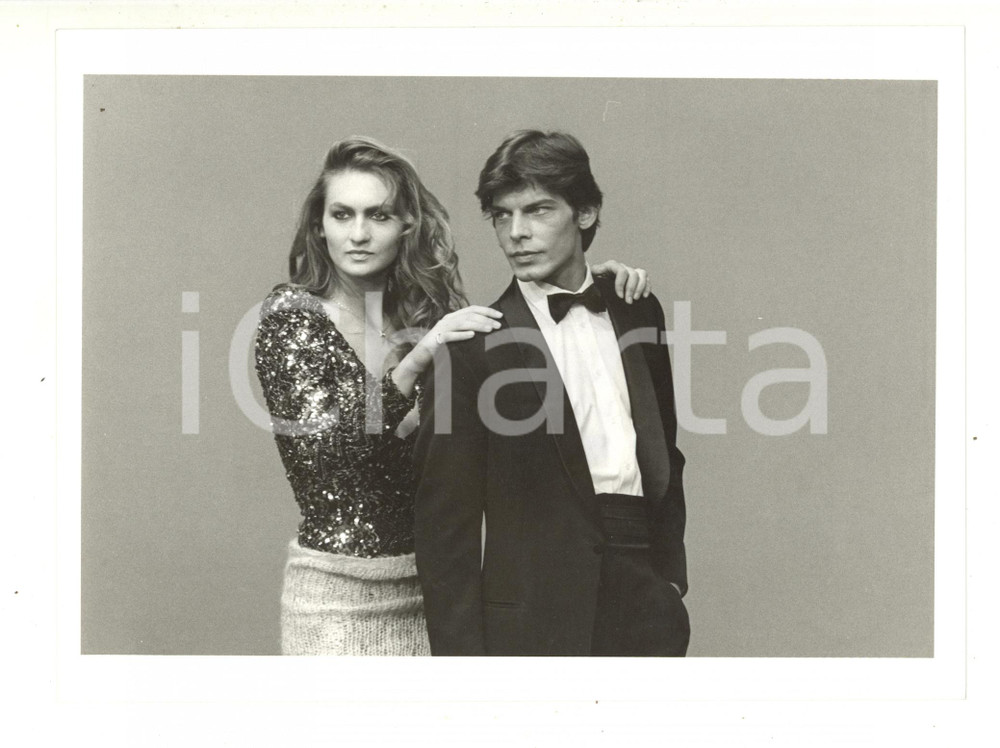1990 ca COSTUME - Ritratto di Marina BREZZA con un modello (4) - Foto 24x18 cm