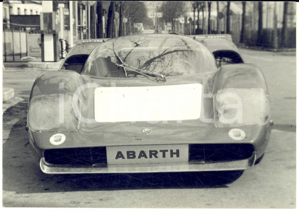 Fotografia d epoca originale 1969 AUTOMOBILISMO Nuova FIAT ABARTH 2000  Foto VINTAGE 12x9 cm 1