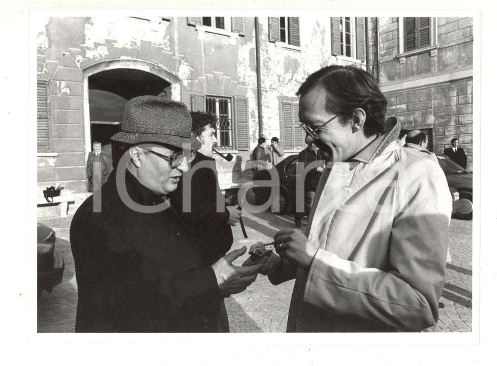 1985 ca POLITICA DC - Tiziano GARBO discute con Enrico DE MITA - Foto 24x18 cm