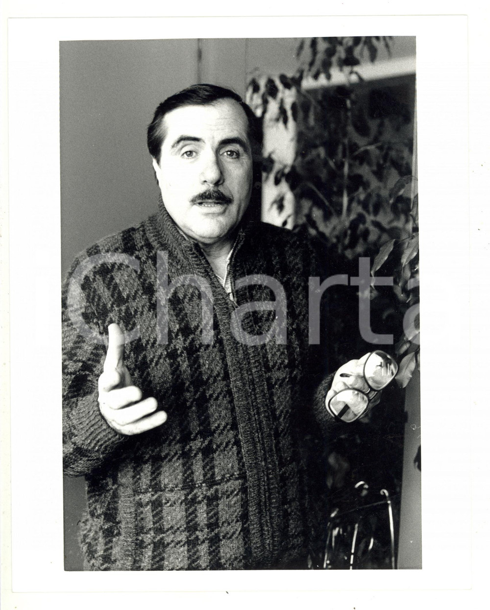 1985 ca COSTUME ITALIA Ritratto di Carlo GIUFFRÉ (2) - Foto 18x24 cm 