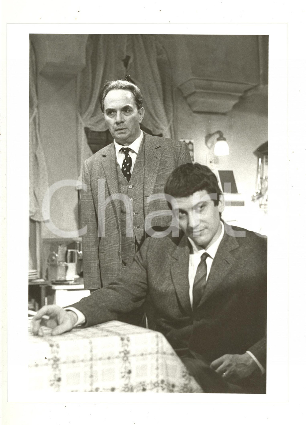 Fotografia d epoca originale 1985 RAI Un cappello pieno di pioggia  Emilio BONUCCI Antonio CASAGRANDE 1