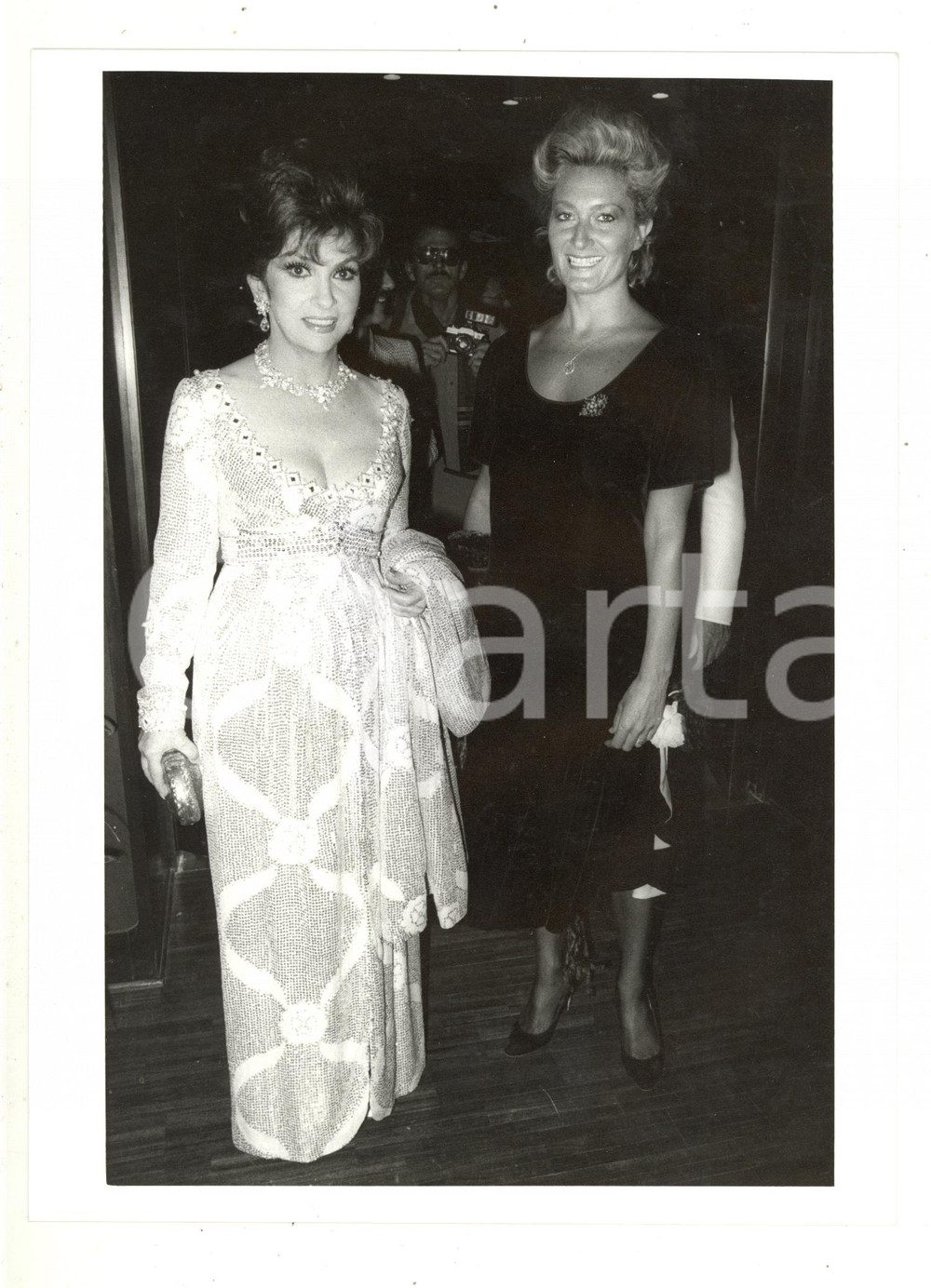 Fotografia d epoca originale 1988 VENEZIA Mostra del Cinema  Gina LOLLOBRIGIDA Giovanna MASSOBRIO  Foto 1