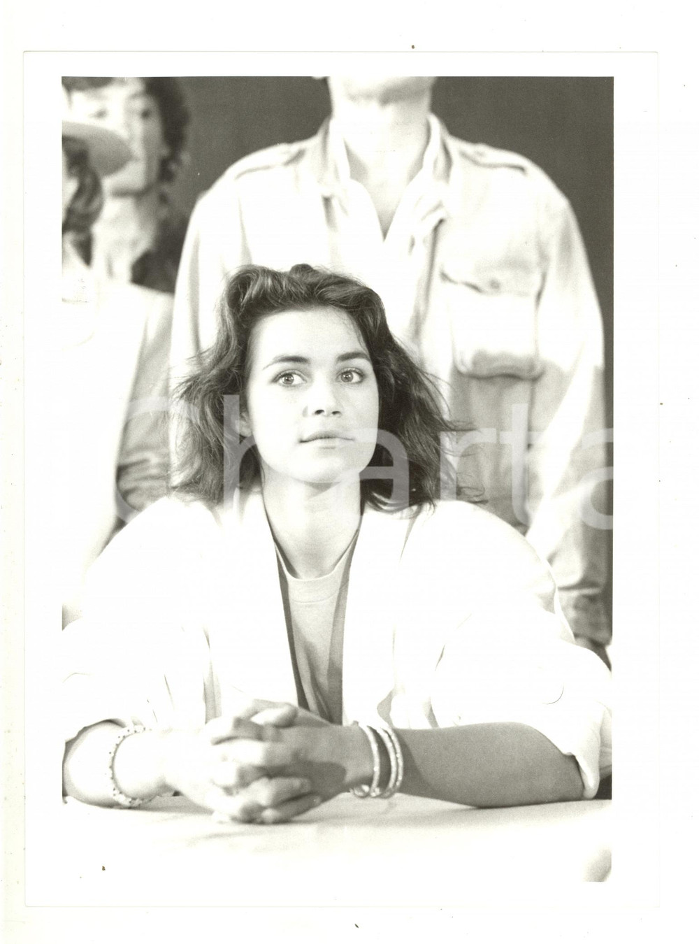 1984 CANNES Festival del Cinema - Valérie KAPRISKY a una conferenza stampa (4)