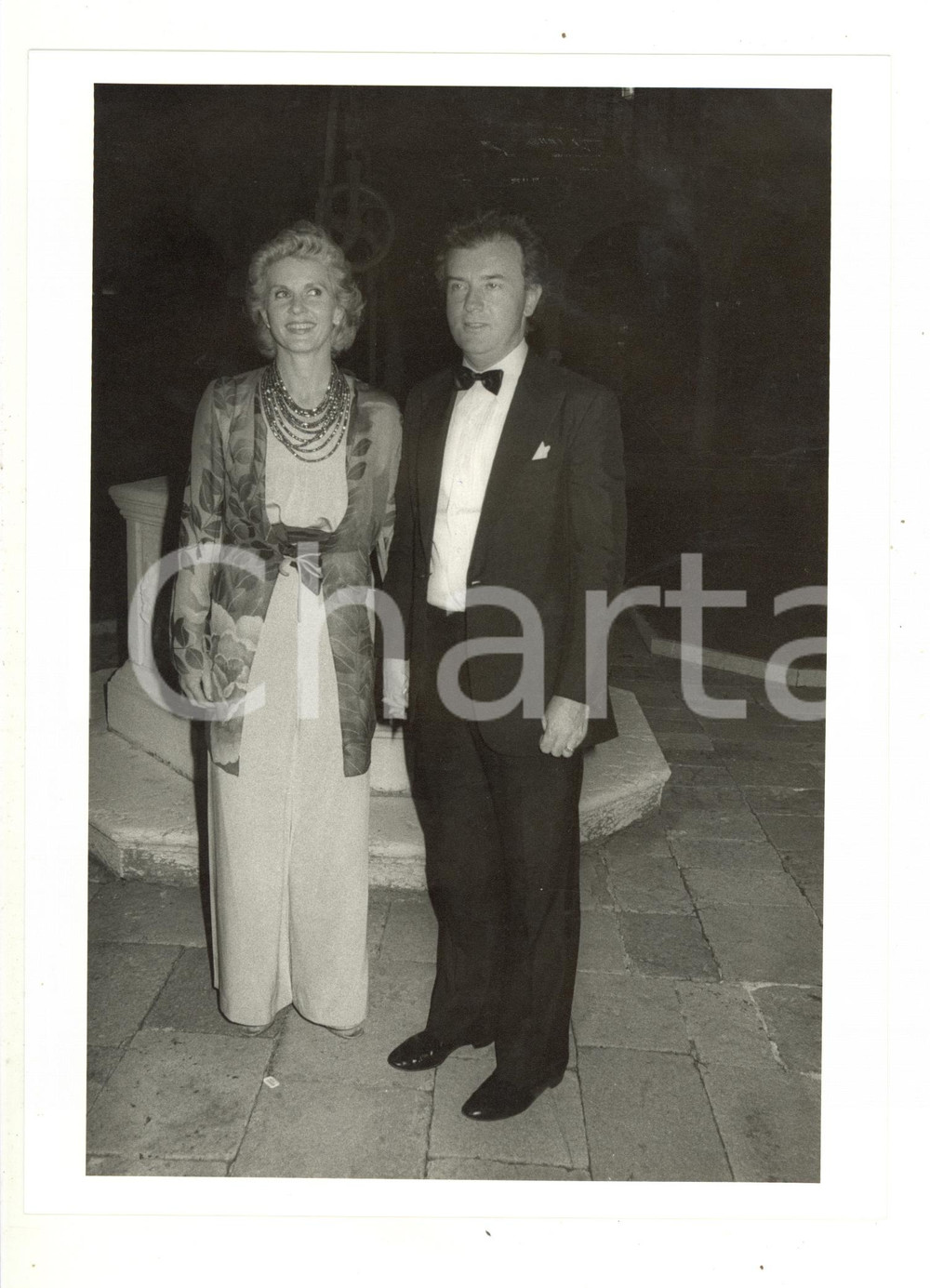 Fotografia d epoca originale 1985 ca – COSTUME – Pia Lindström con il marito Joseph Daly – Foto 1