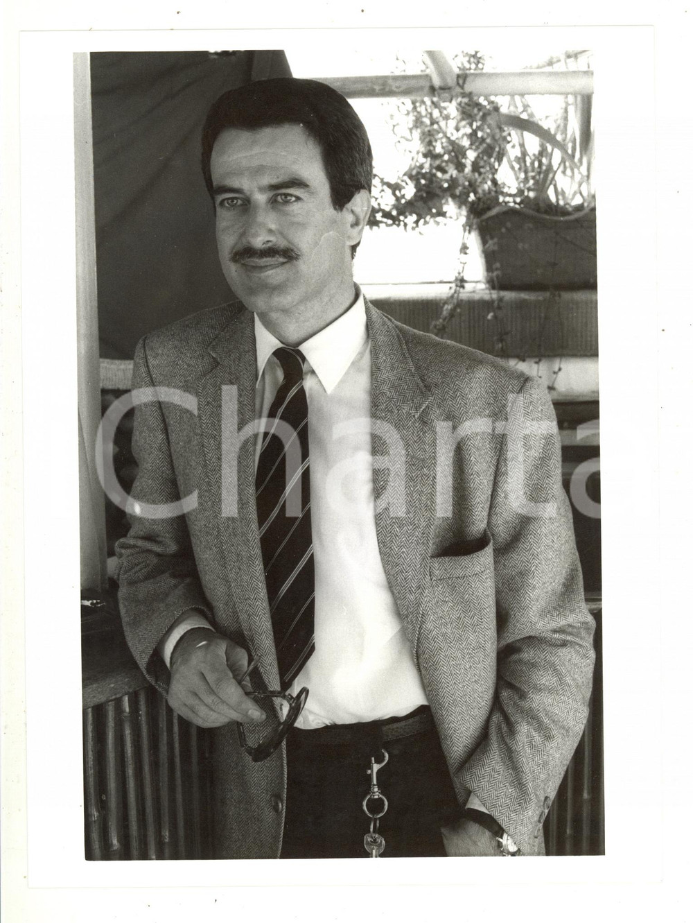 1985 ca ITALIA COSTUME - Ritratto dell'attore Giuseppe PAMBIERI (2) - Foto 18x24