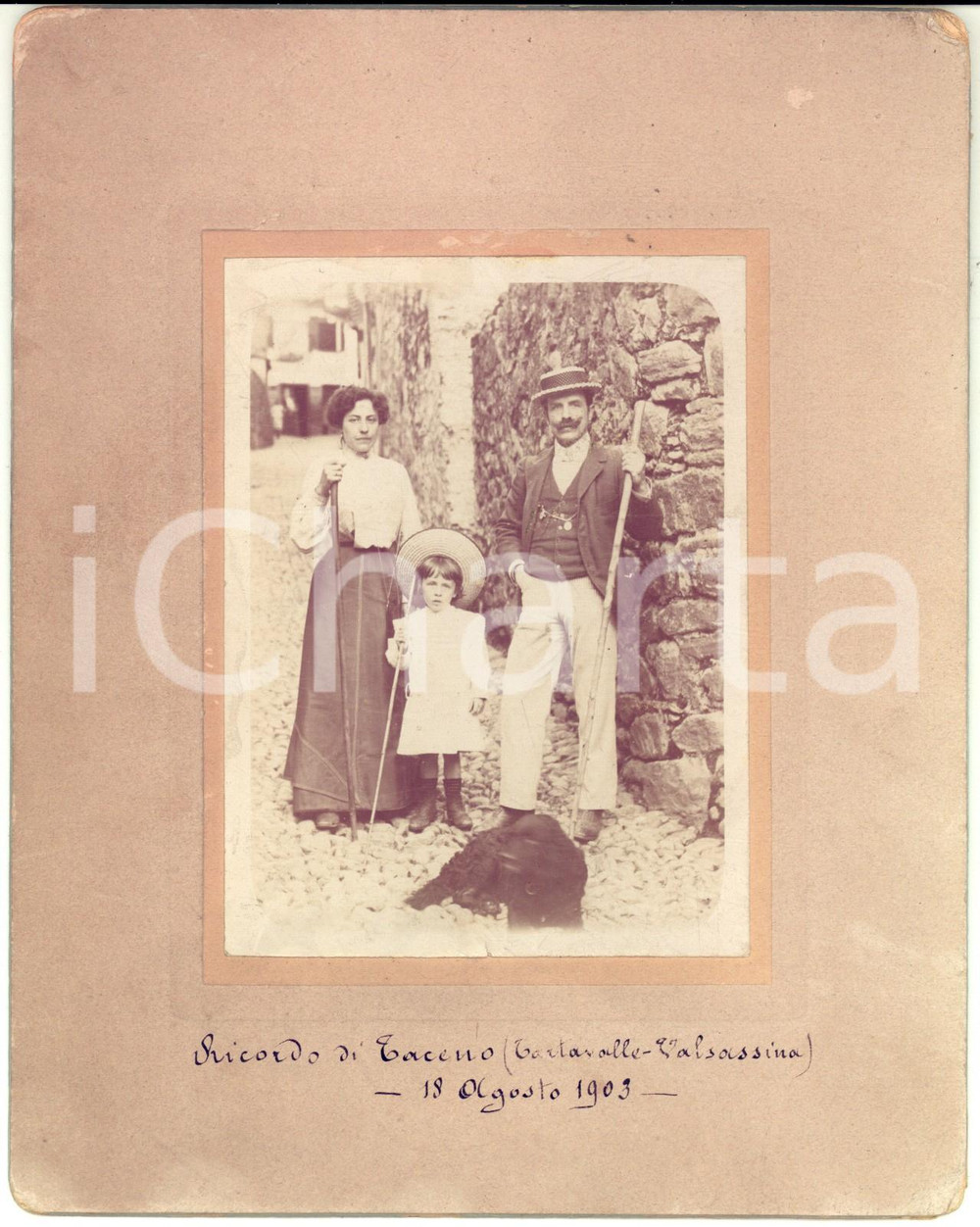 1903 TACENO / VALSASSINA Famiglia di escursionisti con bastone - Foto RARA 16x22