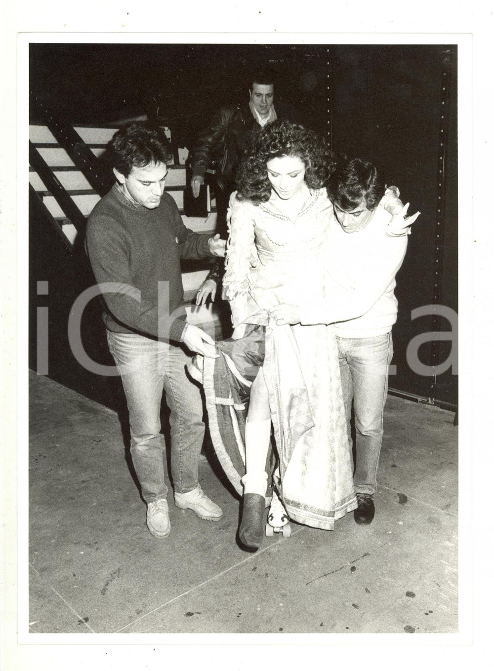 1986 RAI UNO "Io a modo mio" Eleonora BRIGLIADORI con i pattini (5) - Foto 18x24