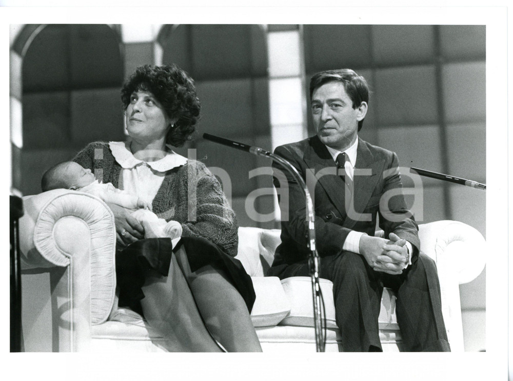 1985 ca MAURIZIO COSTANZO SHOW La famiglia MUSELLA ospite in studio *Foto 24x18