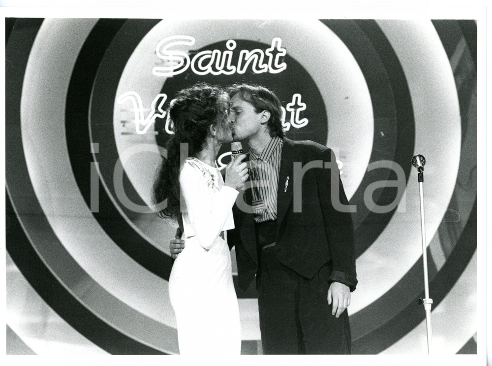 1986 SAINT VINCENT ESTATE Miguel BOSÉ bacia Eleonora BRIGLIADORI *Foto 24x18