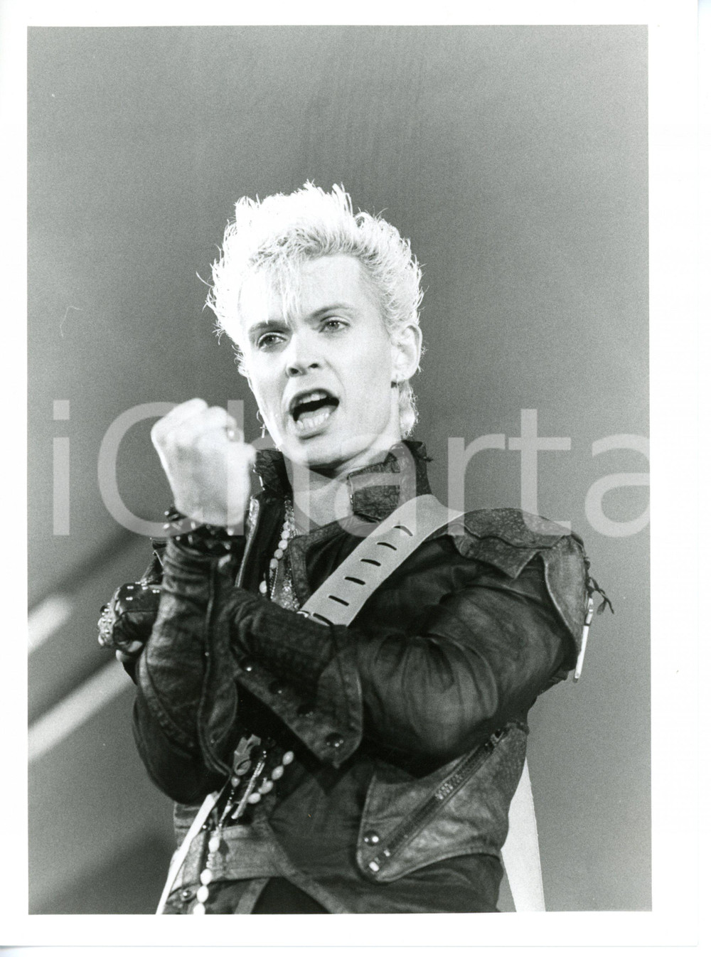 1984 SAINT VINCENT ESTATE Billy IDOL canta "Eyes without a face" *Foto 18x24 cm
