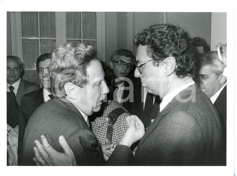 1985 ca ROMA Flaminio PICCOLI discute con Roberto MAZZOTTA - Foto 24x18 cm