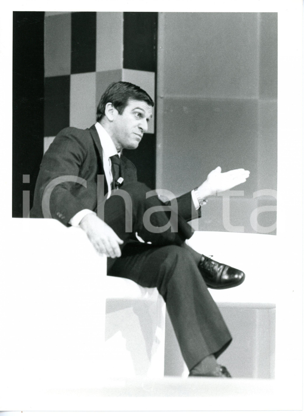 1985 ca MAURIZIO COSTANZO SHOW Ritratto di Giorgio BENVENUTO *Foto 18x24 cm
