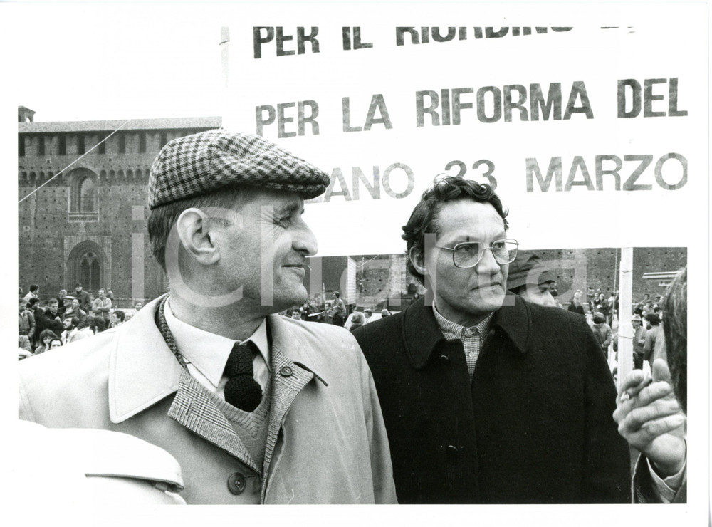 1990 ca MILANO - PSI Antonio PIZZINATO con Alberto BELLOCCHIO durante convegno