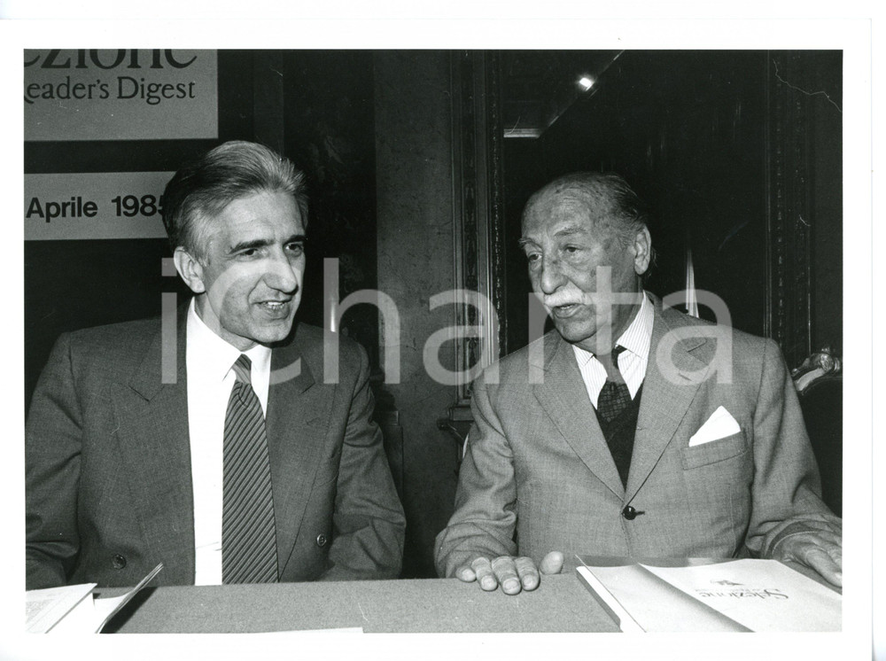 1985 MILANO Gianni LOCATELLI intervista Valentino BOMPIANI *Foto 24x18