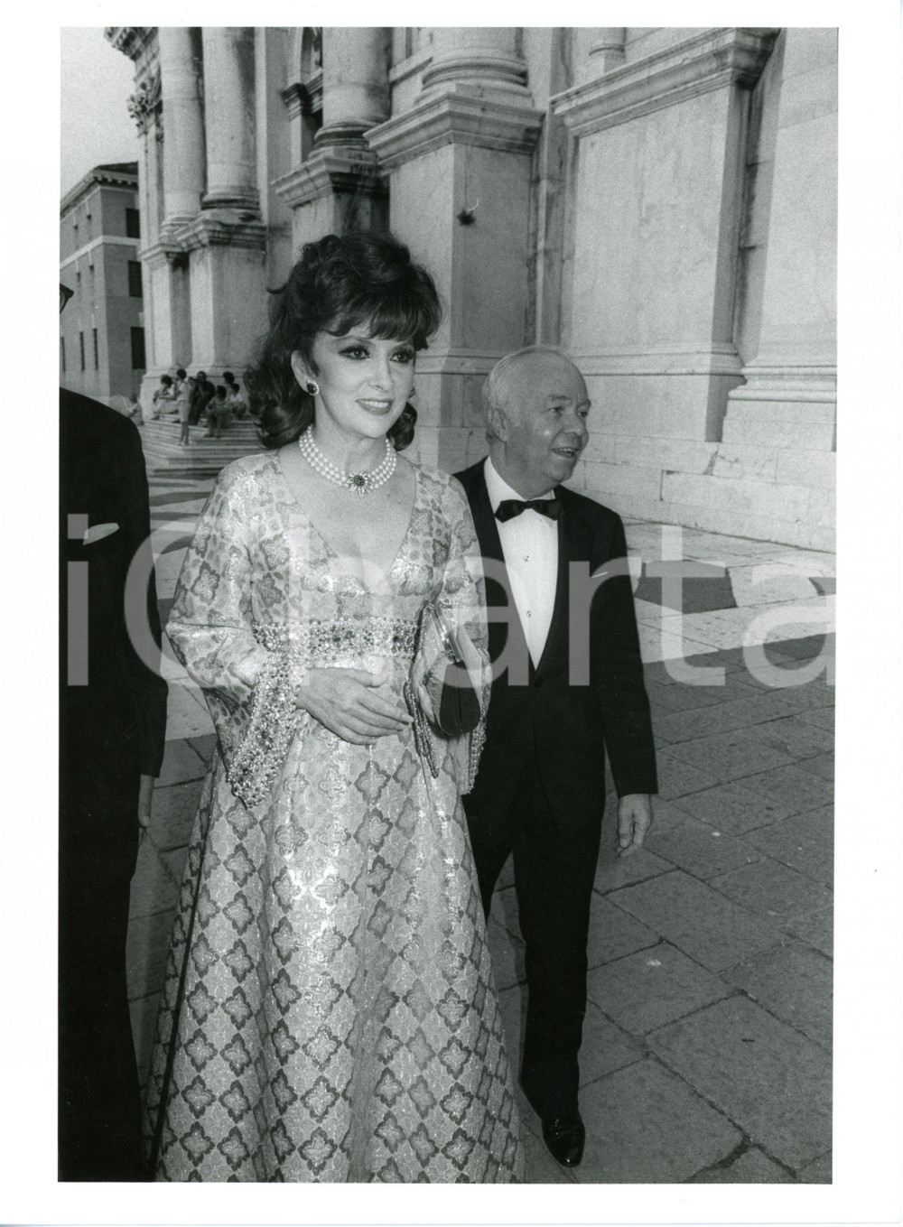 1988 VENEZIA Mostra del Cinema - Gina LOLLOBRIGIDA con Edilio RUSCONI - Foto 
