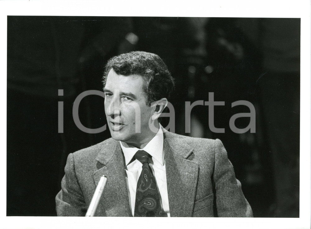 1985 ca TELEVISIONE Corrado AUGIAS Ritratto - Foto 20x25 cm (6)