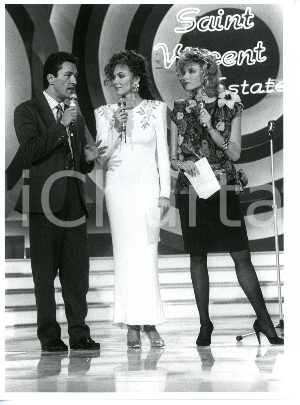 1986 SAINT VINCENT ESTATE Eleonora BRIGLIADORI sul palco *Foto 18x24 cm