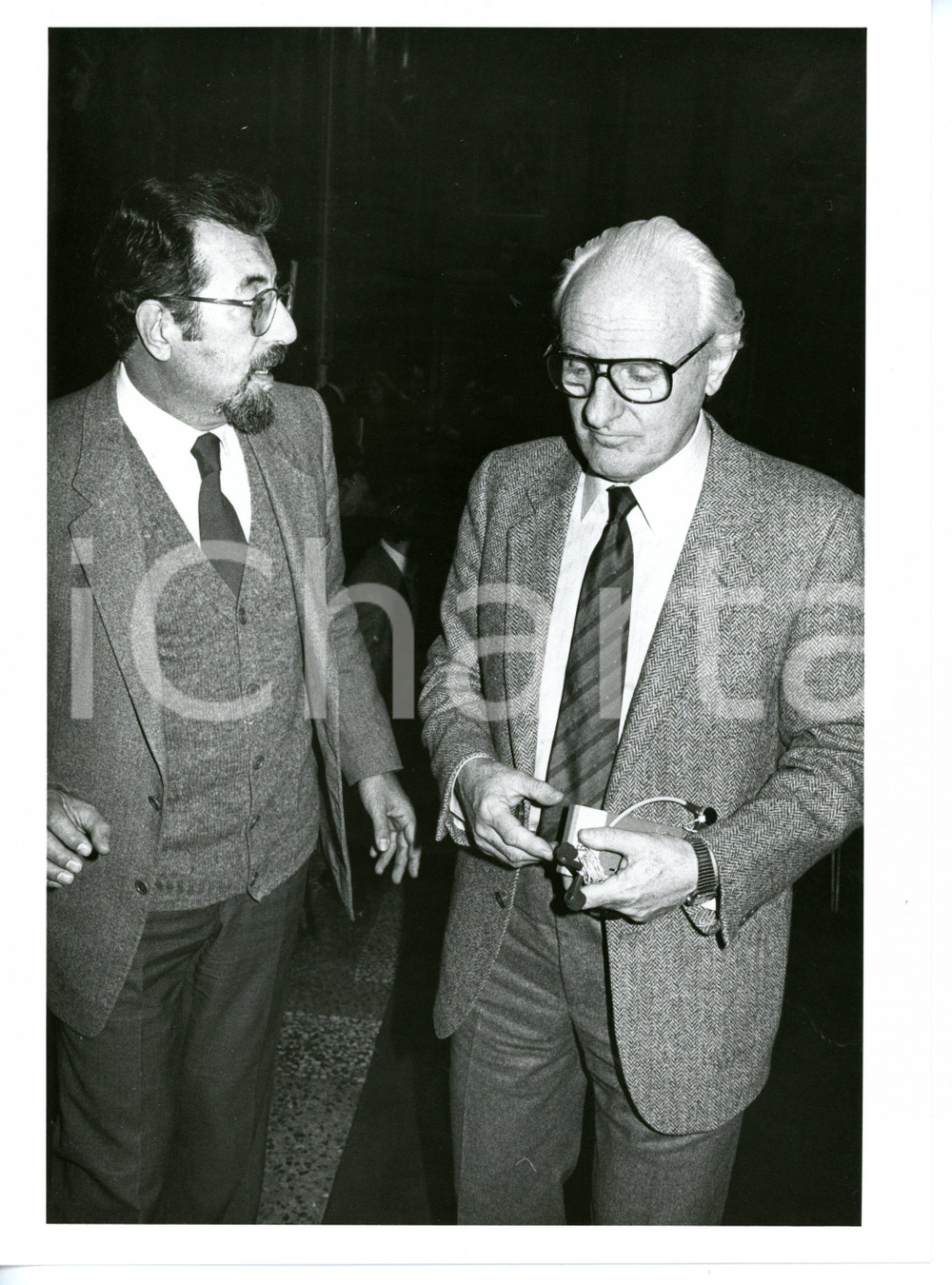 1985 ca ROMA Ritratto del giornalista Ugo ZATTERIN - Foto VINTAGE 18x24 cm
