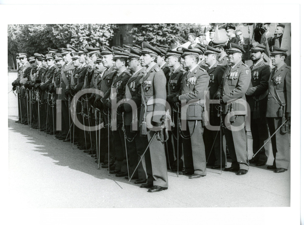 1985 ca ESERCITO ITALIANO Ufficiali schierati durante rivista militare *Foto