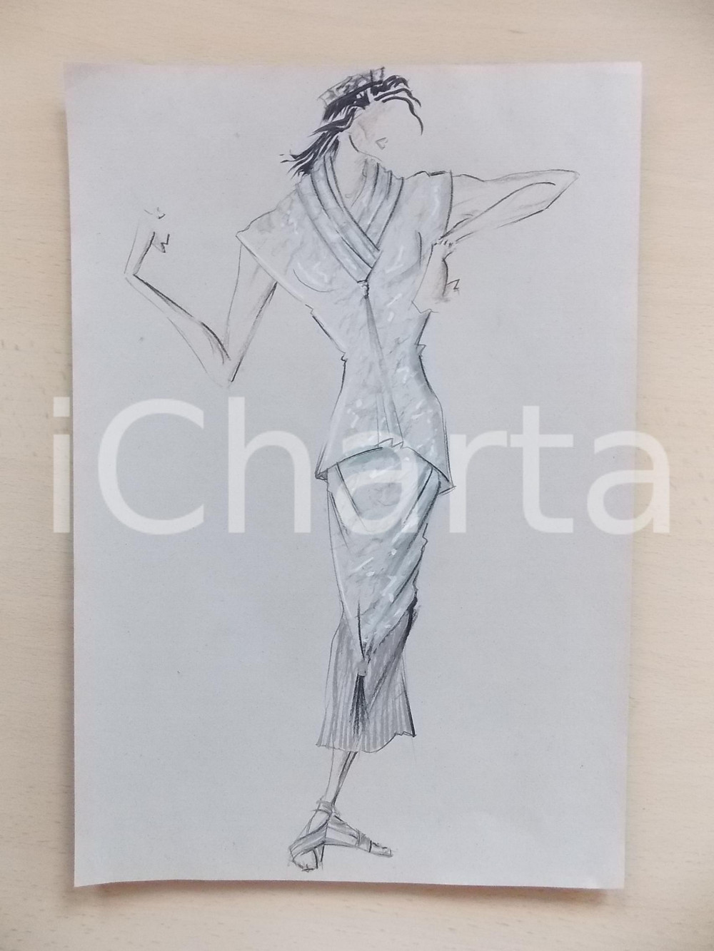 1980 ca MODA DONNA ESTATE Completo da sera smanicato grigio - Bozzetto 22x32 cm