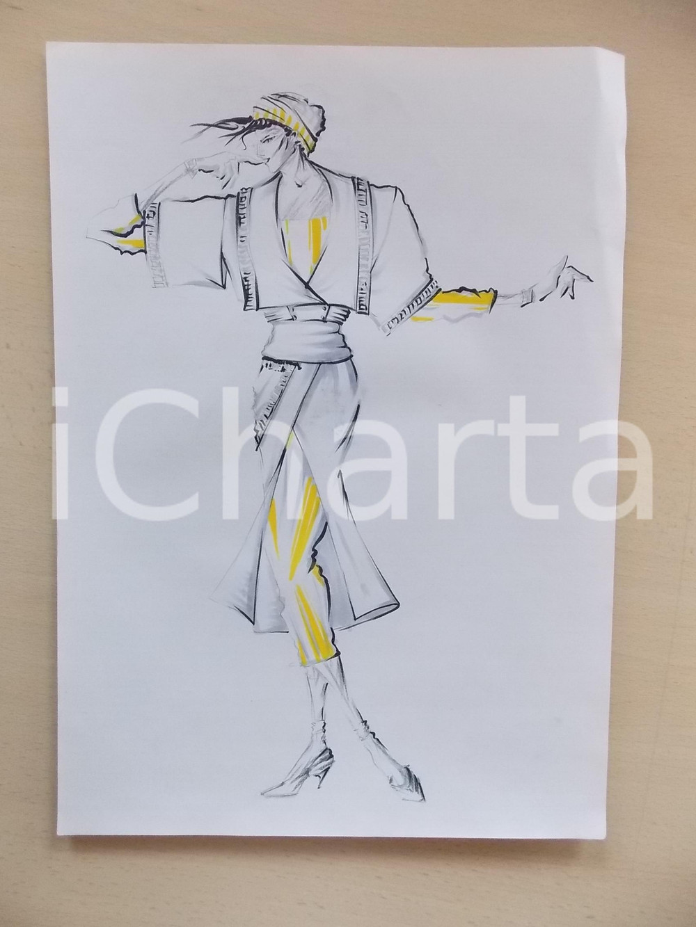 1980 ca MODA DONNA ESTATE Completo giallo con casacca corta - Bozzetto 25x35