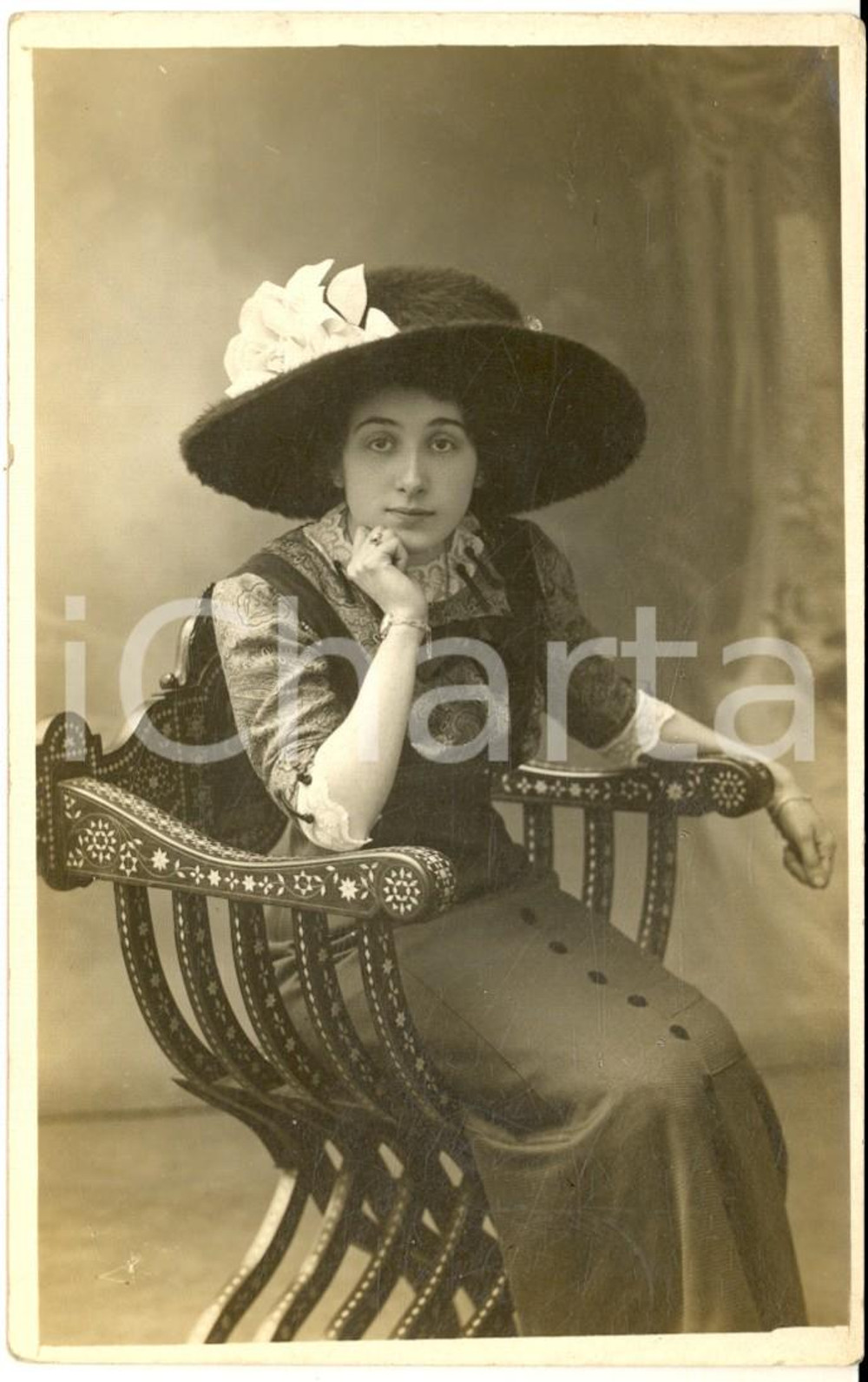 1910 ca MILANO Ritratto di nobildonna in abito da giorno - Foto cartolina BADODI