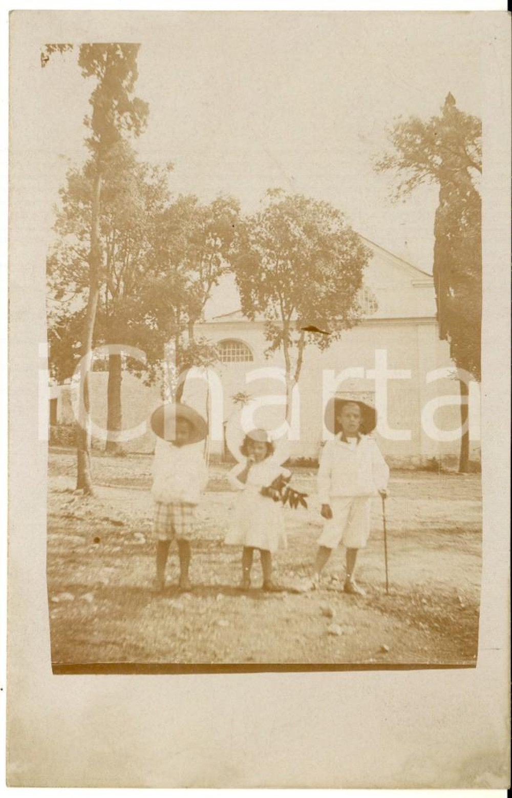 1920 ca LOMBARDIA (?) Ritratto di tre bambini in campagna - Foto VINTAGE