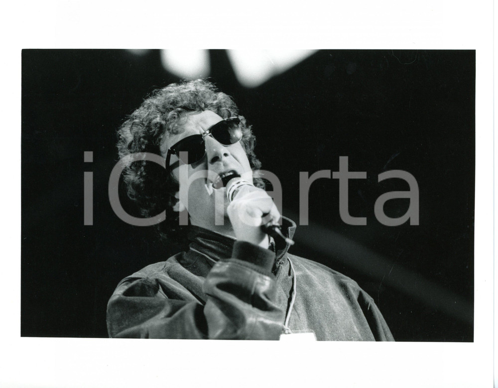 1988 FESTIVAL DI SANREMO Francesco NUTI canta "Sarà per te" sul palco (2) *Foto